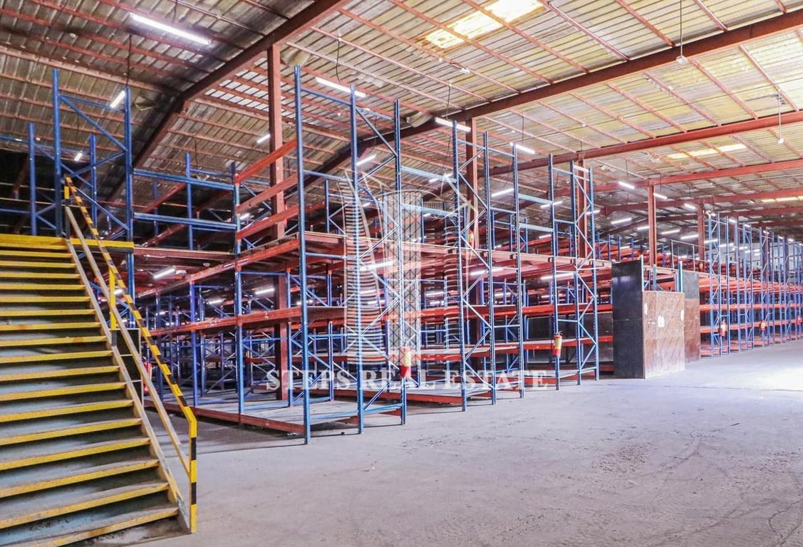 Well Maintained Warehouse with Racking System