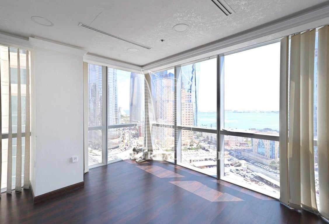 Sea View Office Spaces in West Bay for Rent