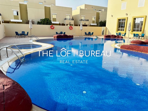 2 Free Months! Spacious 4 bedrooms + maids! - Villa in Bu Hamour Street