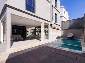6-Bedroom Villa for Sale — Al Sakhama - Villa in Al Sakhama