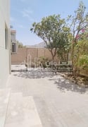 Family Haven: 4-Bedrooms with Maid's Room - Villa in Al Waab