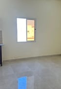 A room with a kitchen in the hall Izghawa - Studio Apartment in Zekreet Street