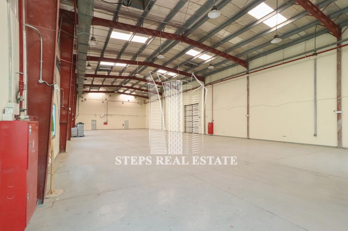 800 SQM Spacious Workshop in New Industrial Area - Warehouse in Industrial Area