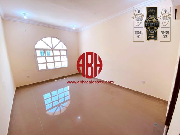 QUIET COMPOUND | 5 BEDROOMS | 20 VILLA AVAILABLE - Villa in Umm Salal Ali