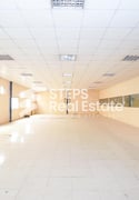 88 Rooms with 1,000 SQM Store for Rent - Warehouse in Industrial Area