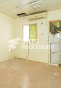 500-SQM Warehouse for Rent w/ Rooms - Warehouse in Industrial Area