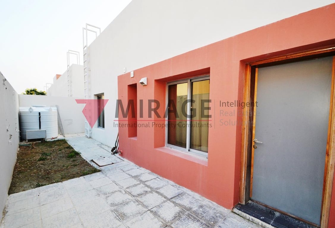 STUNNING 3-bed Furnished Compound Villas - Villa in Ain Khaled Villas