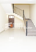 Luxury 5BHK Villa in Compound for Rent - Compound Villa in Umm Al Amad