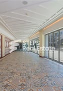 Spacious Fully Fitted Shop | West Bay - Shop in Al Shatt Street