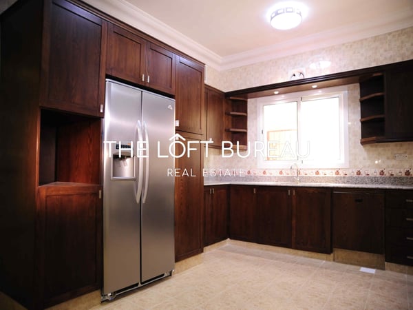 LUXURIOUS FF 4 BR + Maids! Stunning Amenities! - Villa in Abu Sidra