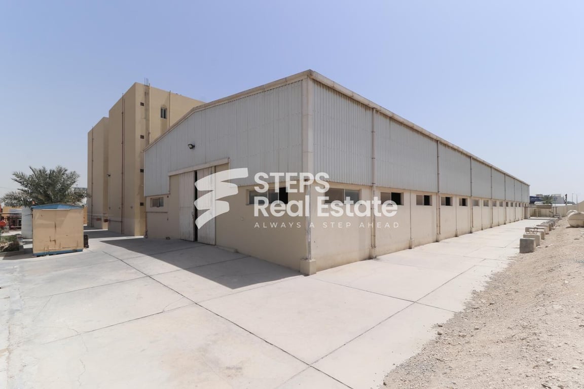 Warehouse with 180 Rooms | Industrial Area - Warehouse in Industrial Area