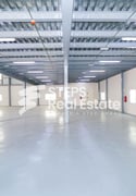 Food Warehouse + 112 Rooms for Rent - Warehouse in Industrial Area