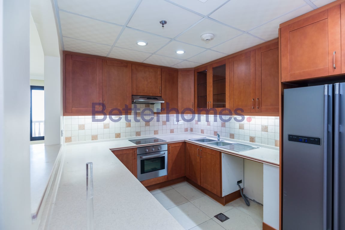 Spacious 2BR Apartment For Sale in The Pearl