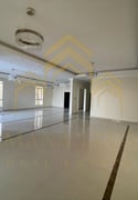 Unfurnished Standalone Villa with Deluxe Finishing - Villa in Wadi Al Markh