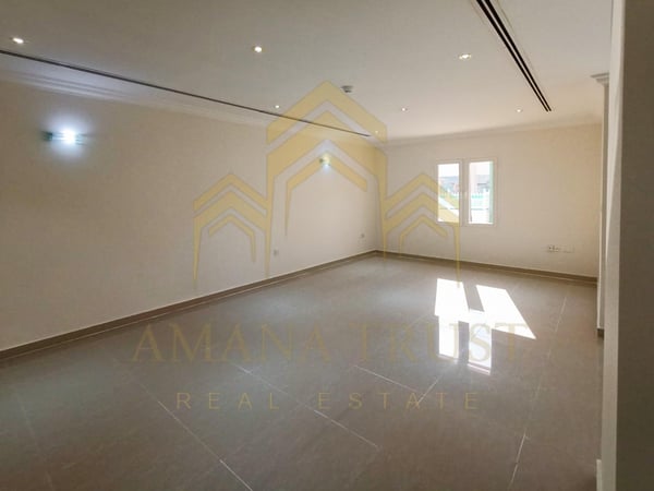 Commodious Villa Inside Compound | With Amenities - Compound Villa in Bab Al Rayyan