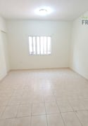 3BHK Unfurnished with Big Hall & Balcony for Bachelors in Najma - Apartment in Najma