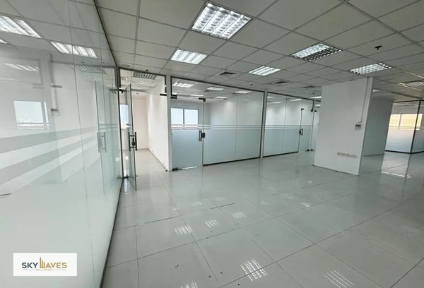 NEAR METRO !!! 280 SQM OFFICE SPACE AT OLD AIRPORT - Office in Khawla Garden Compound