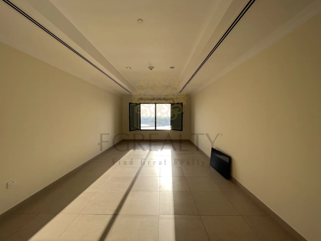 LOVELY Marina View Semi Furnished Studio For Sale at Porto Arabia - The Pearl - Studio Apartment in Porto Arabia