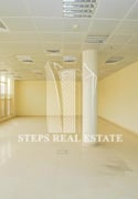 Spacious Commercial Space in Al Markhiya - Office in Al Duhail South