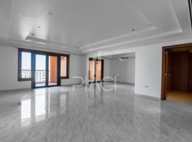 Captivating SF 2 BD Apartment | Porto Arabia - Apartment in Porto Arabia