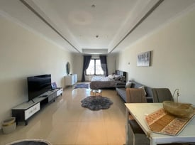 Free Bills | Furnished Stunning Studio for Rent - Apartment in Porto Arabia