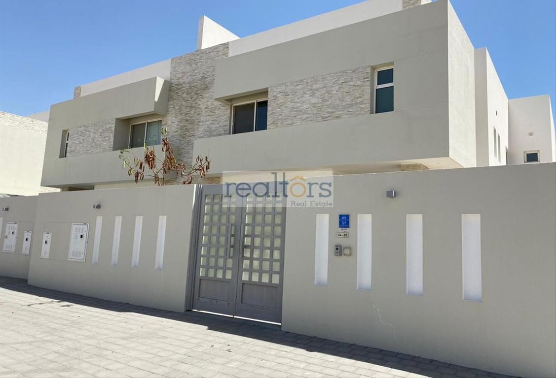 Beautiful 4 BR +Maid Rooms Villa in Al Maamoura - Villa in Al Maamoura