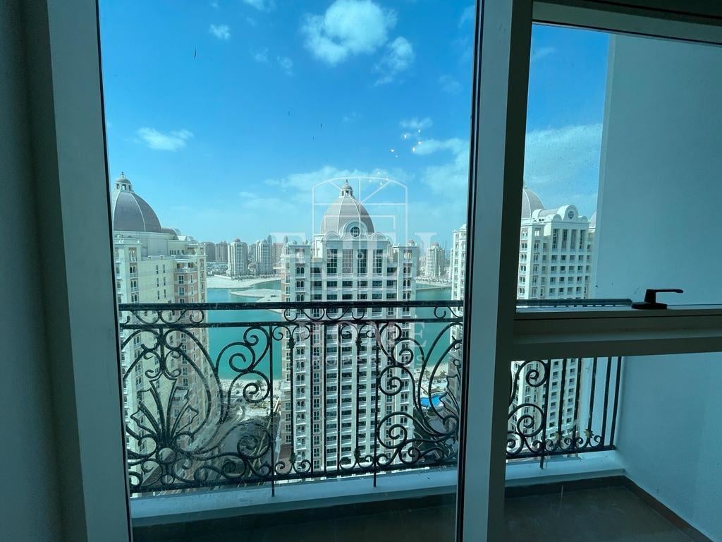 BRAND NEW PENTHOUSE | 3 + M Semi furnished - Penthouse in Viva Bahriyah