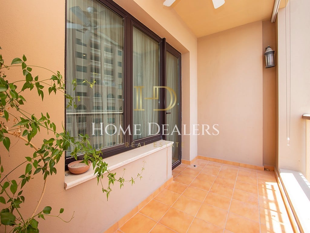 Fully Furnished 2BR | Balcony | Porto Arabia - Apartment in West Porto Drive