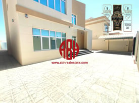 STAND ALONE | SEMI COMMERCIAL 7 BDR VILLA FOR RENT - Villa in Duhail Villas