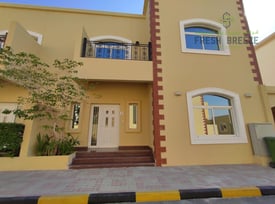 Luxury 5BHK U/F Villa in Compound For Family - Compound Villa in Al Thumama