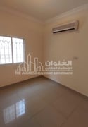 Unfurnished 5Bedroom Standalone Villa with Pool - Villa in Al Duhail North