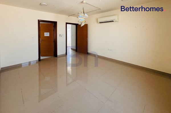 Semi-Commercial 7 BHK Villa for Rent 20.000QR with Two Month Free - Villa in Al Kheesa