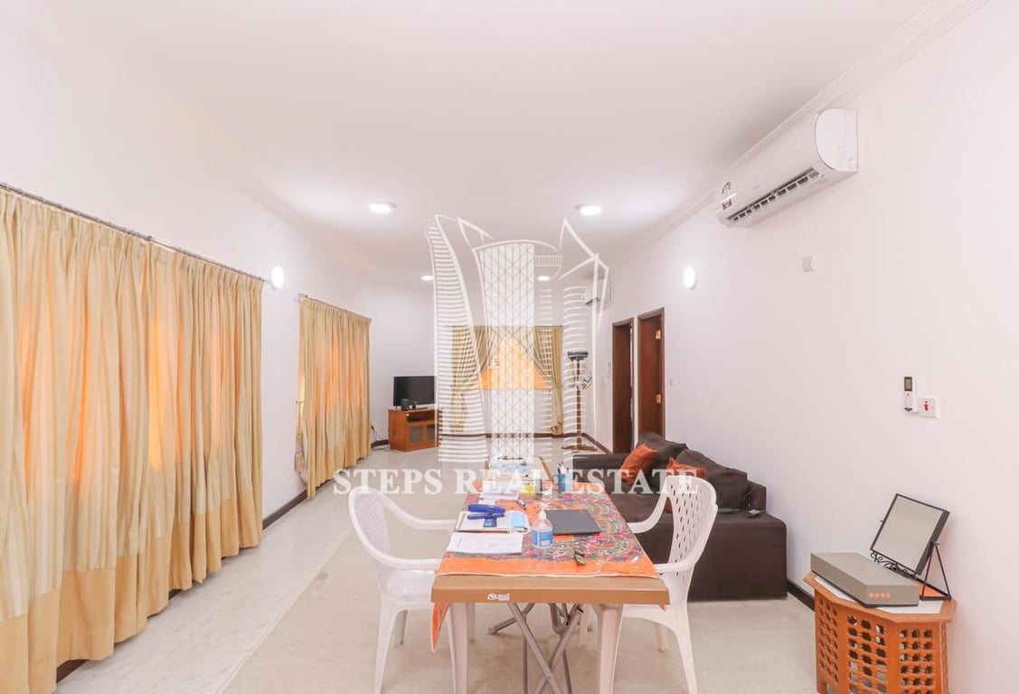 3 Bedroom Amazing Villa in Al Mamoura for rent