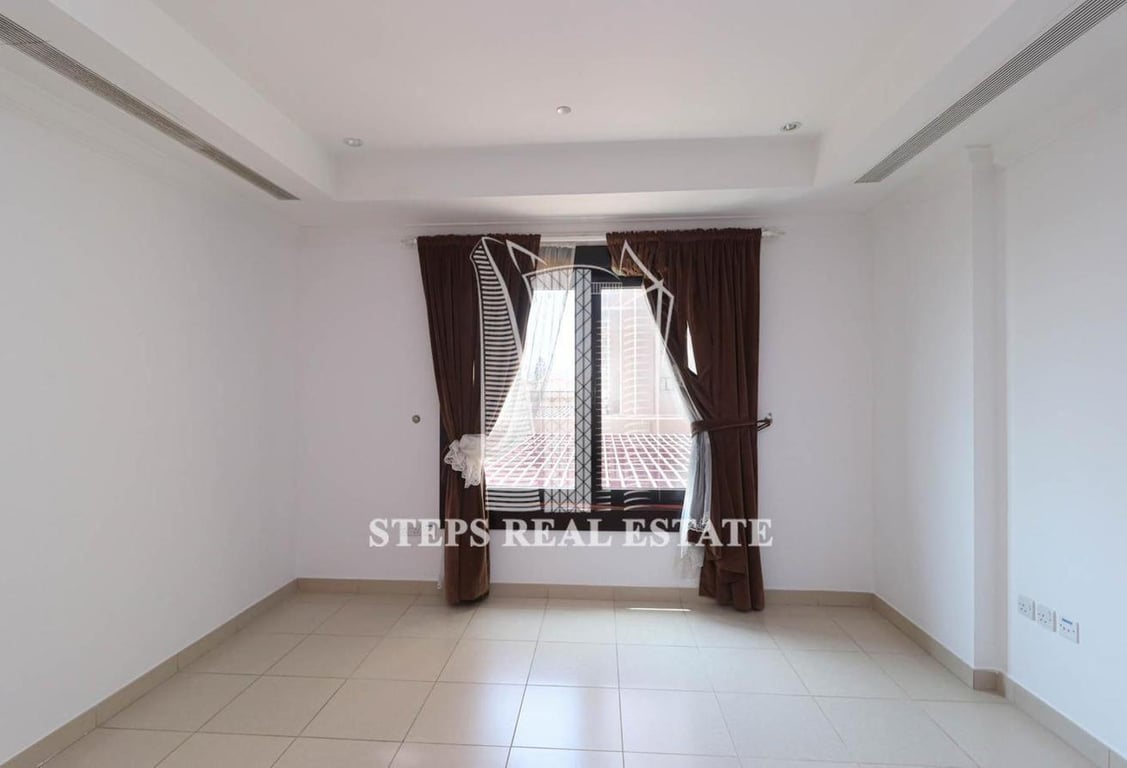Sea View 2BHK+Maids Room for Sale in The Pearl