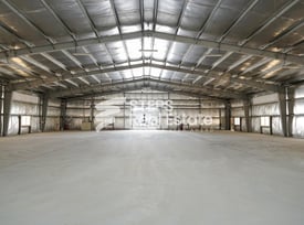 900 sqm Warehouse for Rent in Birkat Al Awamer - Warehouse in East Industrial Street