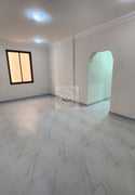 Un-furnished 2 bhk in madina khalifa south - Apartment in Omar Bin Abdul Aziz Street