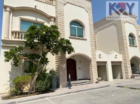 F/F Compound Villa 5 bed + Store + backyard - Villa in Al Hanaa Street