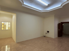 For rent 3 BHK in Ain khaled - Apartment in Ain Khaled