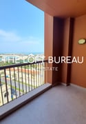 Including utilities |2 parking |lovely balcony view - Apartment in Porto Arabia