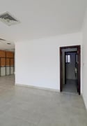 SPACIOUS SHOWROOM WITH OFFICES | FITTED - Retail in Najma Street