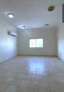 SPACIOUS STAND-ALONE VILLA | 5 BEDROOMS | U.F - Villa in Umm Al Seneem Street