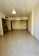 CONVENIENT 2 BEDROOM APARTMENT semi FURNISHED - Apartment in Catania