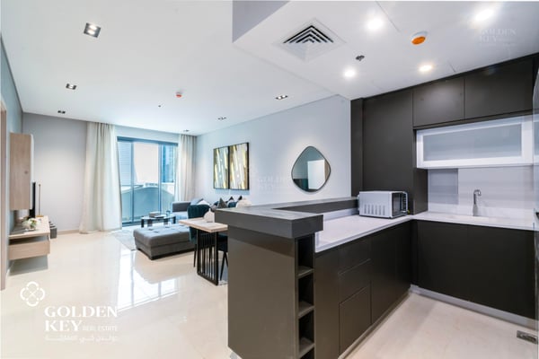 Premium Investment ✅ Large Layout | High Floor - Apartment in Marina Residences 195