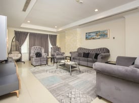 BEST OFFER  - Apartment in Porto Arabia