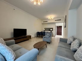 Urban City Living in this Two Bedroom Apartment  - Apartment in Marina District