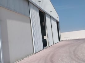STORE IN INDUSTRIAL AREA - Warehouse in Industrial Area 1