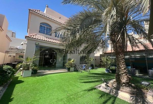 Rarely Avbl. Sale 2 Adjacent Villas In Abu Hamour - Villa in Mesaimeer Road