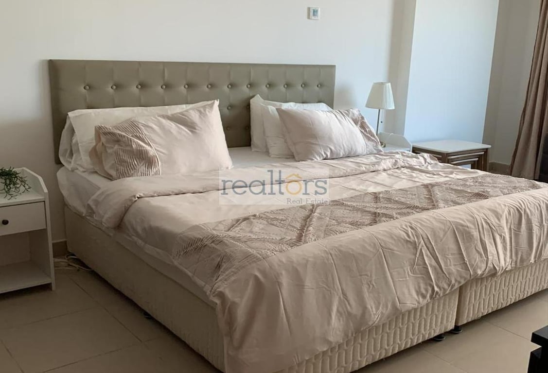 Adorable 1 Bedroom Fully Furnished in Porto Arabia - Apartment in East Porto Drive
