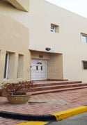 SPACIOUS SEMI FURNISHED 4 BEDROOMS VILLA+BALCONY - Villa in Muraikh