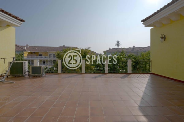 Furnished Two Bdm Duplex Casa Plus Maids Room - Townhouse in Venezia